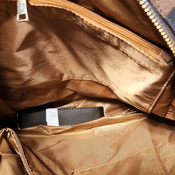 Geometric Patterned Brown Backpack With Matching Wallet - Picture 4 of 7